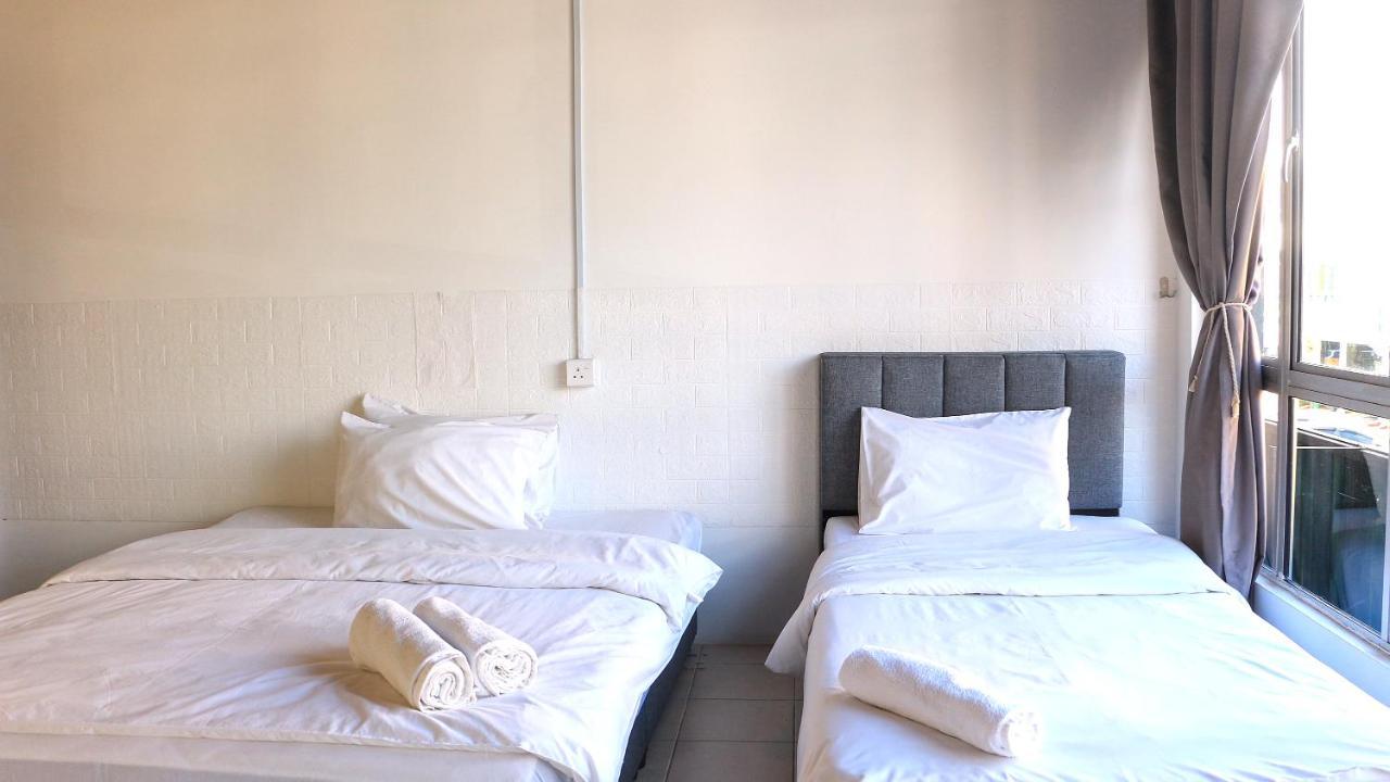 Ihome Boutique Hotel Seri Kembangan Esterno foto